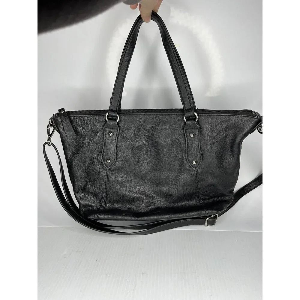 Giani Bernini Black Leather Hand Bag Pebbled Leather Good Used Condition